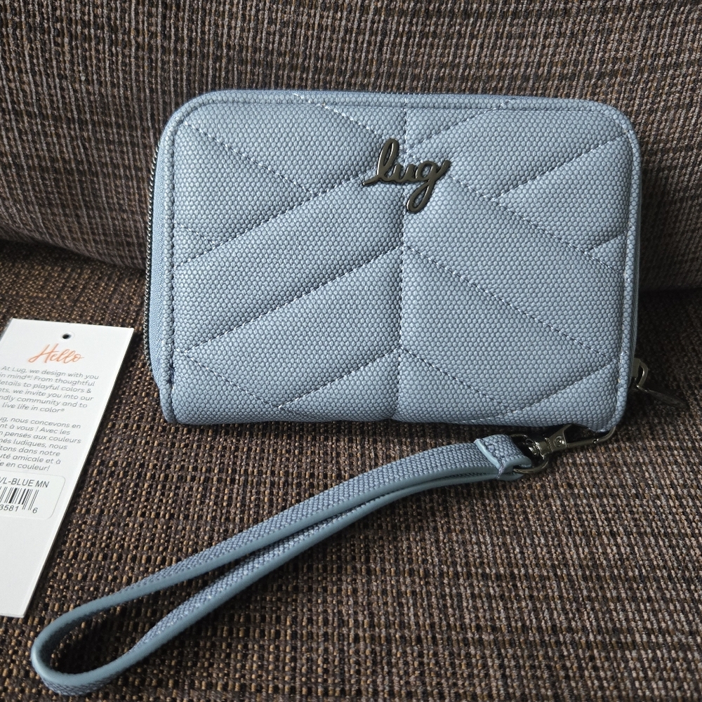 NWOT Lug Matte Luxe Rodeo 2 wallet in Blue Moon